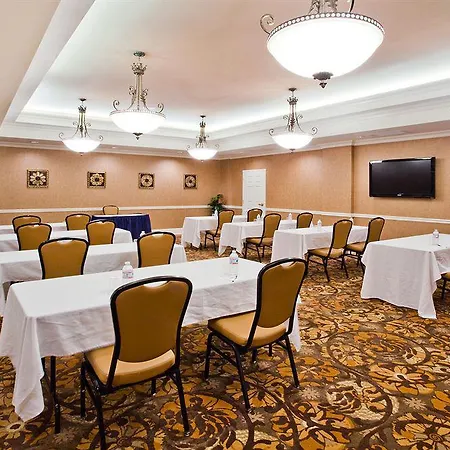 Holiday Inn Express Savannah - Historic District 